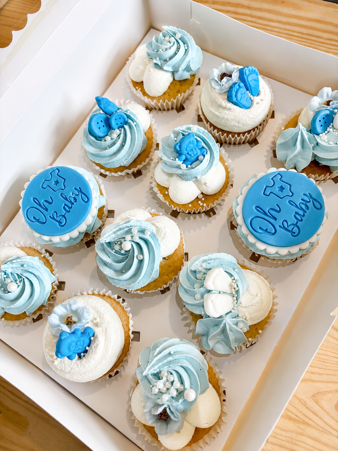 Box Of 12 Cupcakes